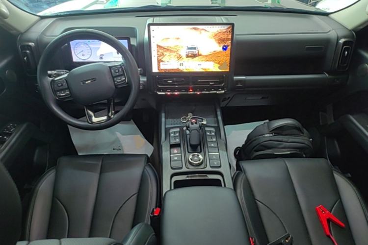 Used Haval H9 2024 2.0T Gasoline All-Wheel-Drive Extreme Edition Center Console