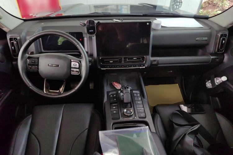 Used Haval H9 2024 2.4T Diesel 4x4 Extreme Edition Center Console
