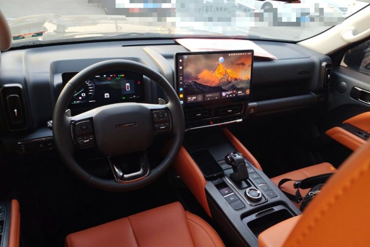 Used Haval H9 2024 2.4T Diesel 4x4 Extreme Edition Center Console