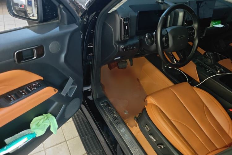 Used Haval H9 2024 2.0T Gasoline 4x4 Territory Edition Driver Seat