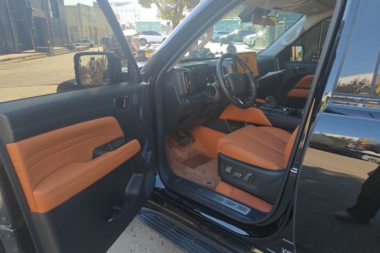 Used Haval H9 2024 2.0T Gasoline 4x4 Territory Edition Driver Seat