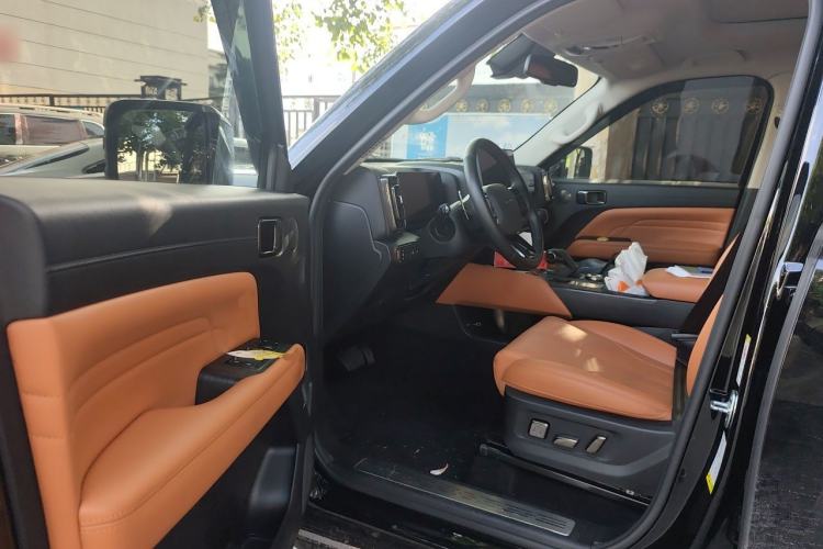 Used Haval H9 2024 2.0T Gasoline All-Wheel-Drive Extreme Edition Driver Seat