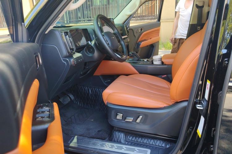 Used Haval H9 2024 2.0T Gasoline All-Wheel-Drive Extreme Edition Driver Seat