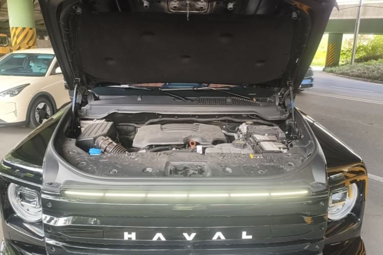 Used Haval H9 2024 2.0T Gasoline All-Wheel-Drive Extreme Edition Engine Bay