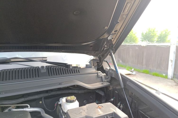 Used Haval H9 2024 2.0T Gasoline All-Wheel-Drive Extreme Edition Engine Bay Left