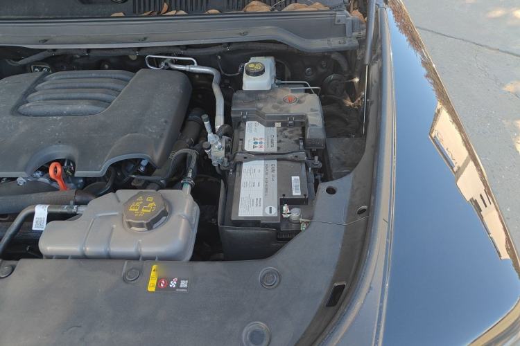 Used Haval H9 2024 2.0T Gasoline 4x4 Territory Edition Engine Bay Left