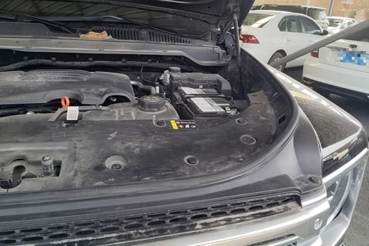 Used Haval H9 2024 2.0T Gasoline All-Wheel-Drive Extreme Edition Engine Bay Left