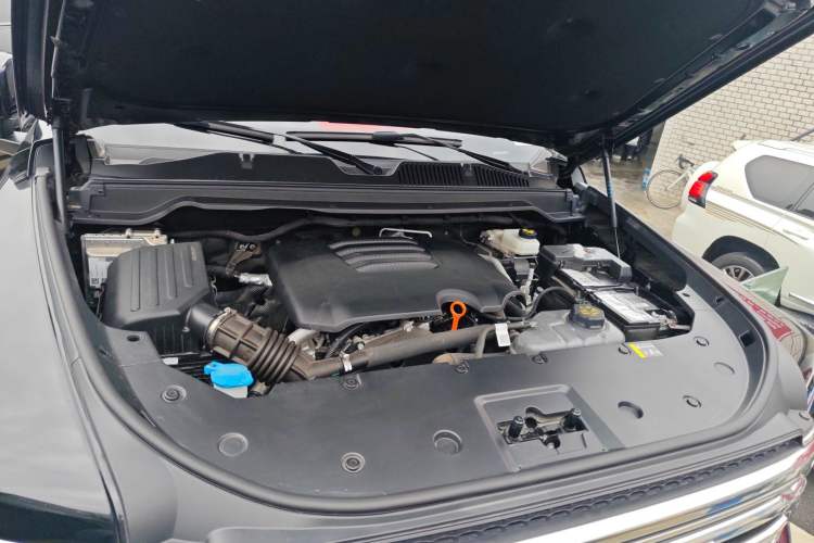 Used Haval H9 2024 2.0T Gasoline All-Wheel-Drive Extreme Edition Engine Bay