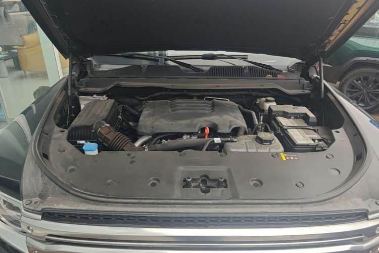 Used Haval H9 2024 2.0T Gasoline All-Wheel-Drive Extreme Edition Engine Bay