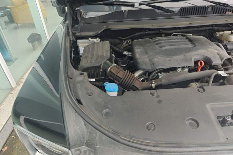 Used Haval H9 2024 2.0T Gasoline All-Wheel-Drive Extreme Edition Engine Bay Right