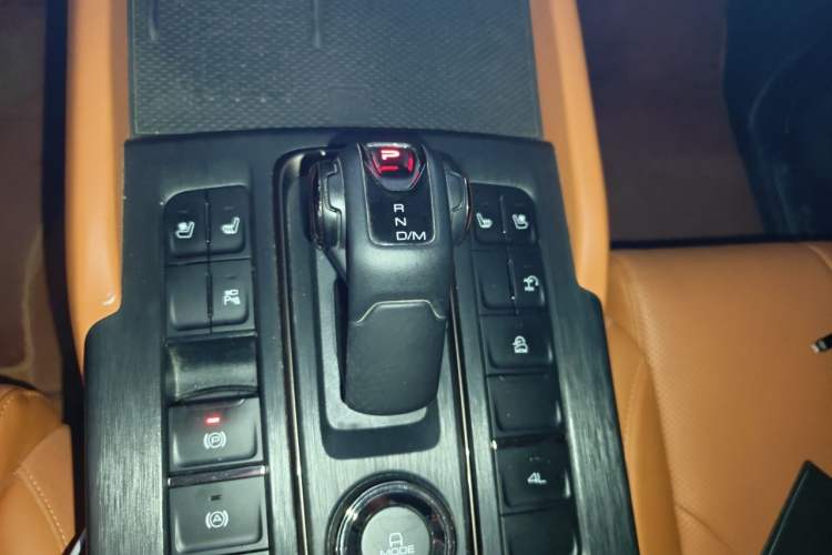 Used Haval H9 2024 2.0T Gasoline 4x4 Territory Edition Gear Lever