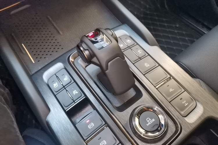 Used Haval H9 2024 2.4T Diesel 4x4 Extreme Edition Gear Lever