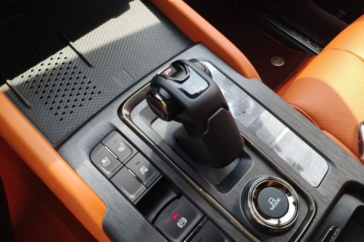 Used Haval H9 2024 2.4T Diesel 4x4 Extreme Edition Gear Lever