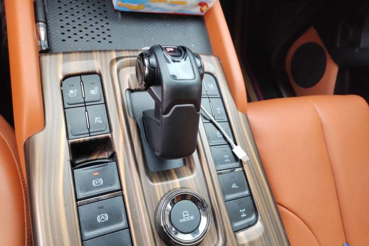 Used Haval H9 2024 2.0T Gasoline All-Wheel-Drive Extreme Edition Gear Lever