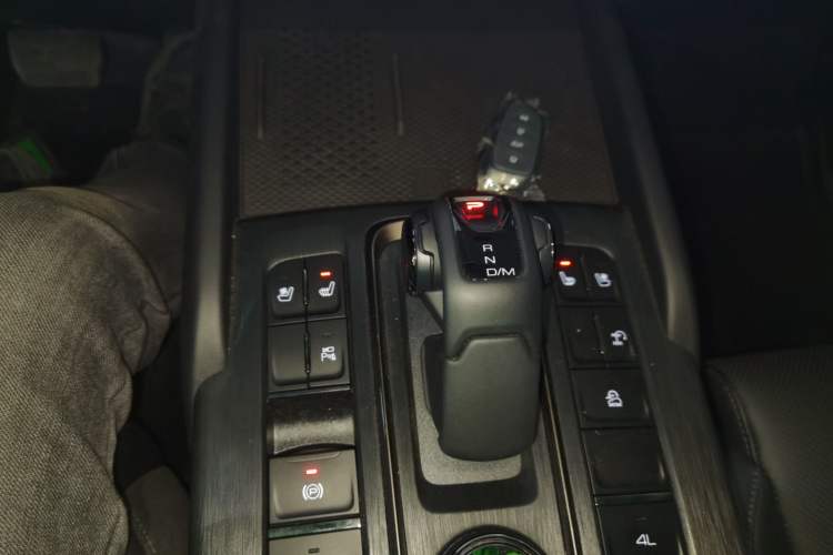 Used Haval H9 2024 2.4T Diesel 4x4 Territory Edition Gear Lever