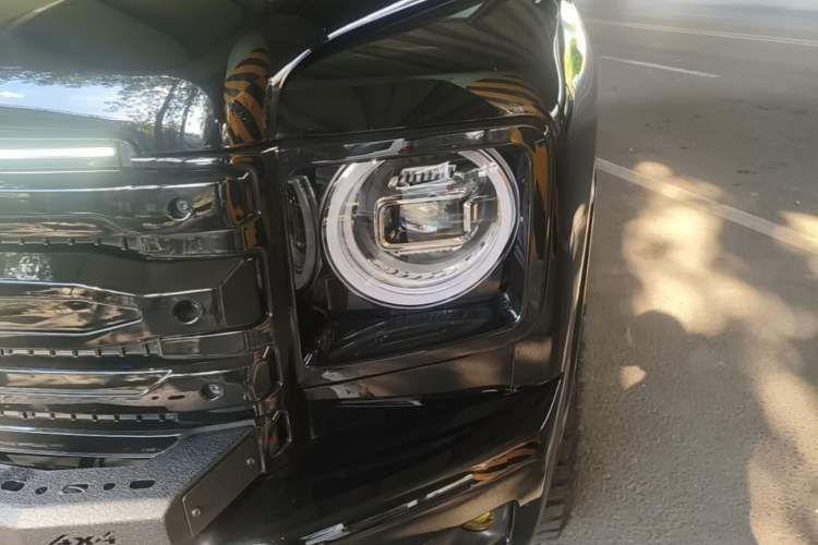 Used Haval H9 2024 2.0T Gasoline All-Wheel-Drive Extreme Edition Left Front Headlight