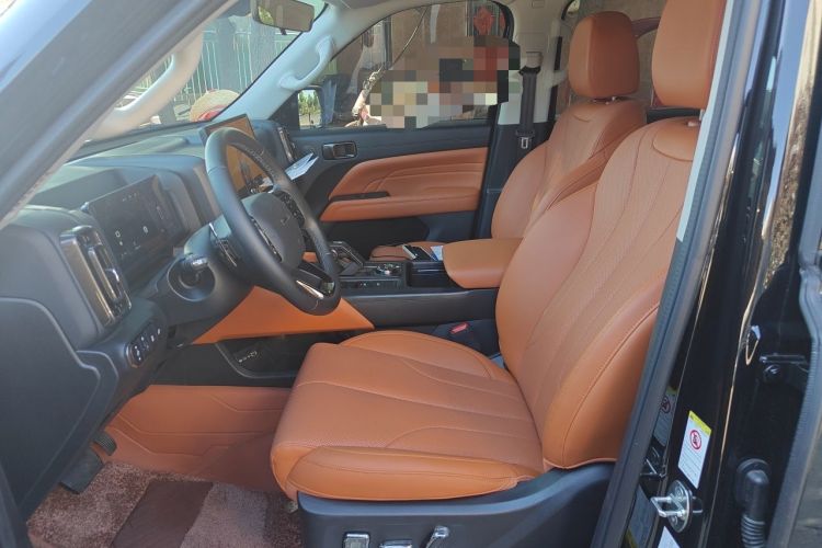 Used Haval H9 2024 2.0T Gasoline 4x4 Territory Edition Left Front Seat