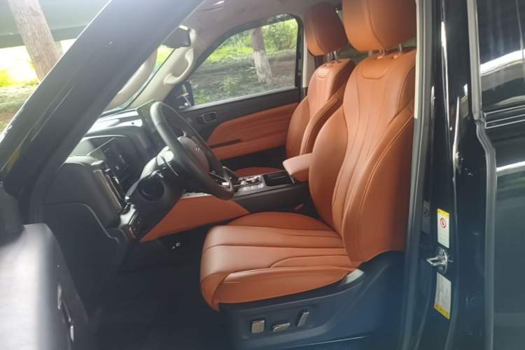 Used Haval H9 2024 2.0T Gasoline All-Wheel-Drive Extreme Edition Left Front Seat