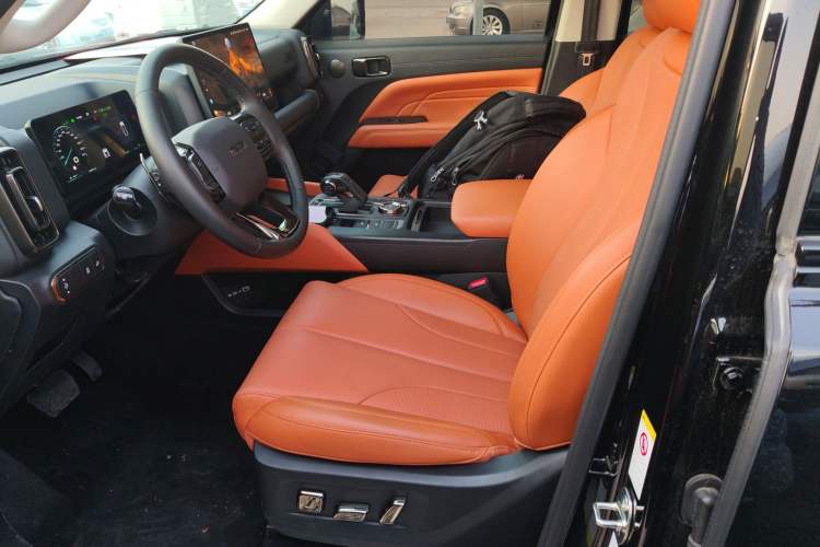 Used Haval H9 2024 2.4T Diesel 4x4 Extreme Edition Left Front Seat