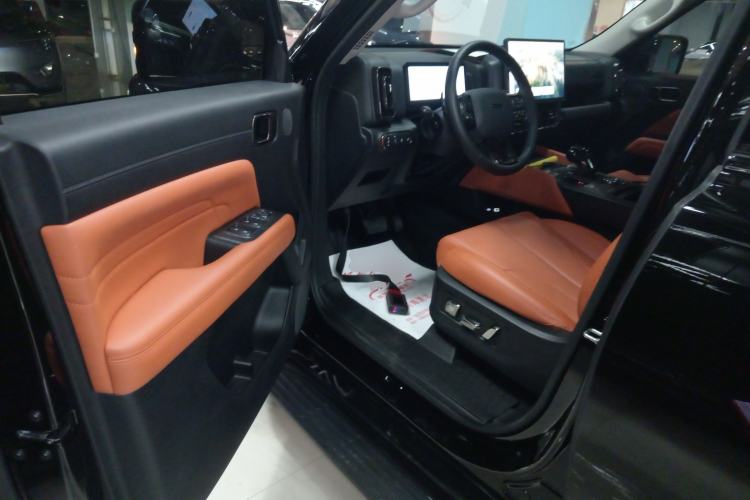Used Haval H9 2024 2.4T Diesel 4x4 Territory Edition Left Front Seat