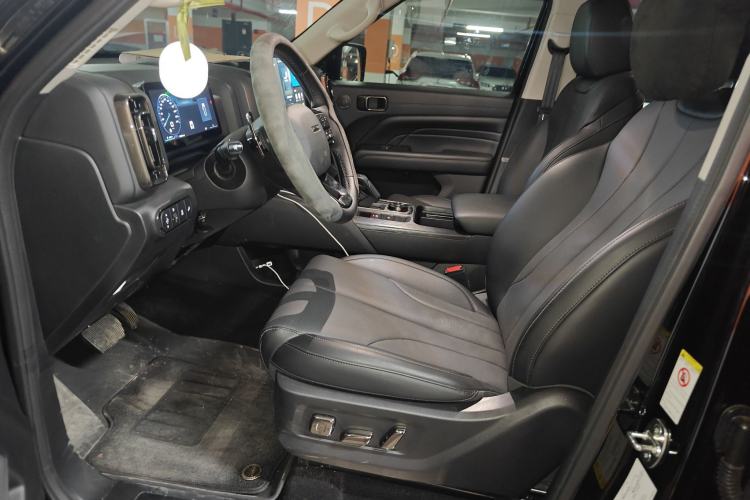 Used Haval H9 2024 2.4T Diesel 4x4 Territory Edition Left Front Seat