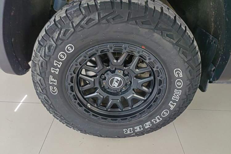Used Haval H9 2024 2.0T Gasoline All-Wheel-Drive Extreme Edition Left Front Wheel Hub