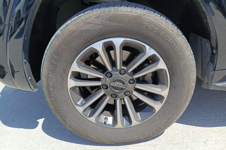 Used Haval H9 2024 2.0T Gasoline 4x4 Territory Edition Left Front Wheel Hub