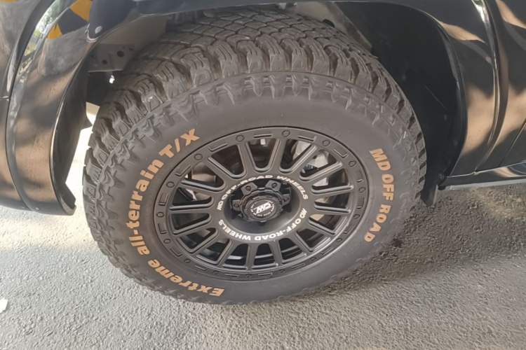 Used Haval H9 2024 2.0T Gasoline All-Wheel-Drive Extreme Edition Left Front Wheel Hub