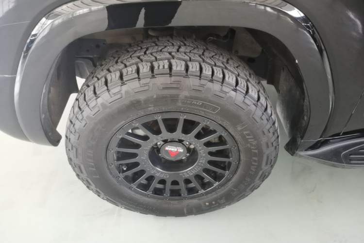 Used Haval H9 2024 2.0T Gasoline 4x4 Territory Edition Left Front Wheel Hub