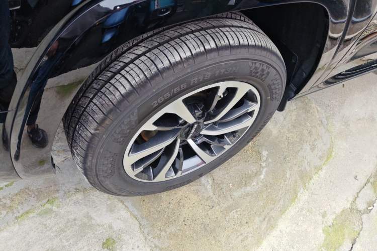Used Haval H9 2024 2.0T Gasoline All-Wheel-Drive Extreme Edition Left Front Wheel Hub