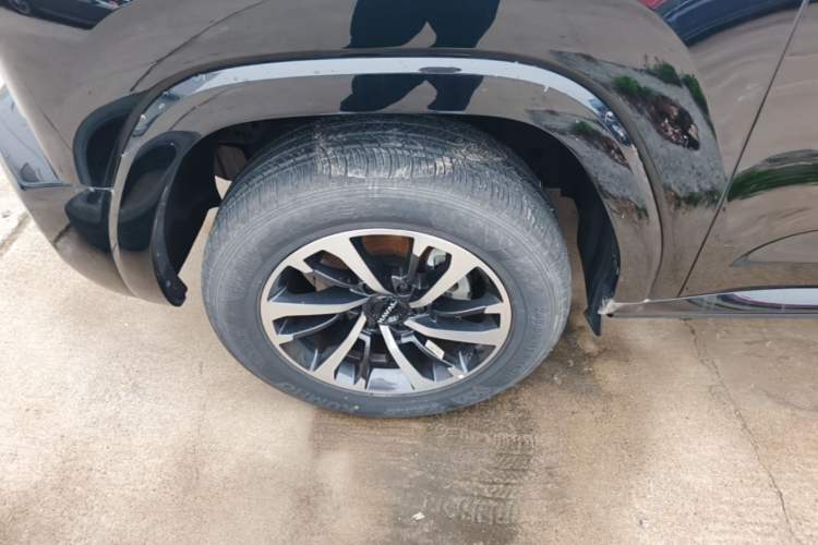 Used Haval H9 2024 2.0T Gasoline All-Wheel-Drive Extreme Edition Left Front Wheel Hub