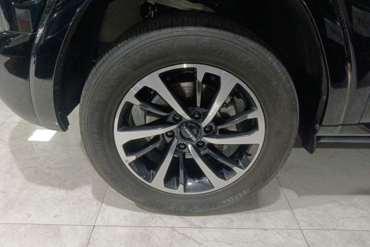 Used Haval H9 2024 2.0T Gasoline All-Wheel-Drive Extreme Edition Left Front Wheel Hub