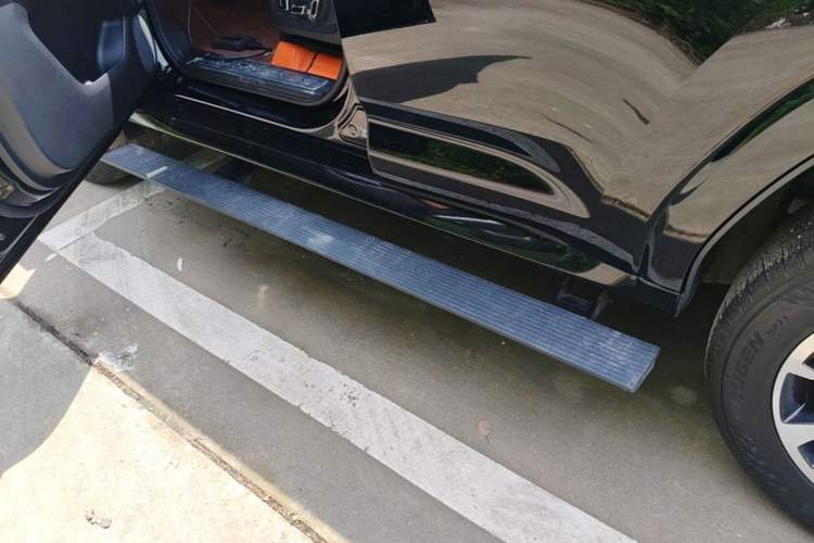 Used Haval H9 2024 2.4T Diesel 4x4 Extreme Edition Left Side Sill