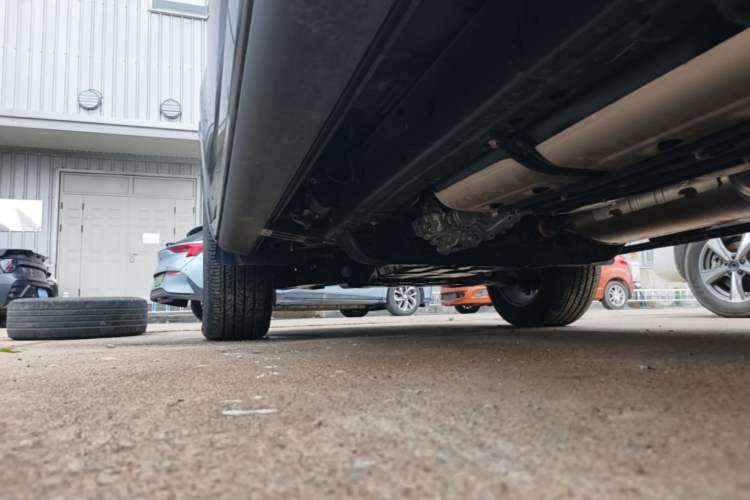 Used Haval H9 2024 2.0T Gasoline All-Wheel-Drive Extreme Edition Left Side Sill