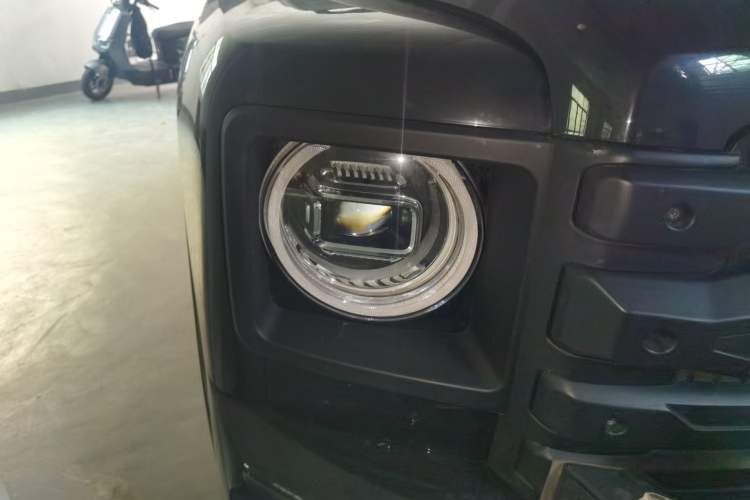 Used Haval H9 2024 2.0T Gasoline All-Wheel-Drive Extreme Edition Right Front Headlight