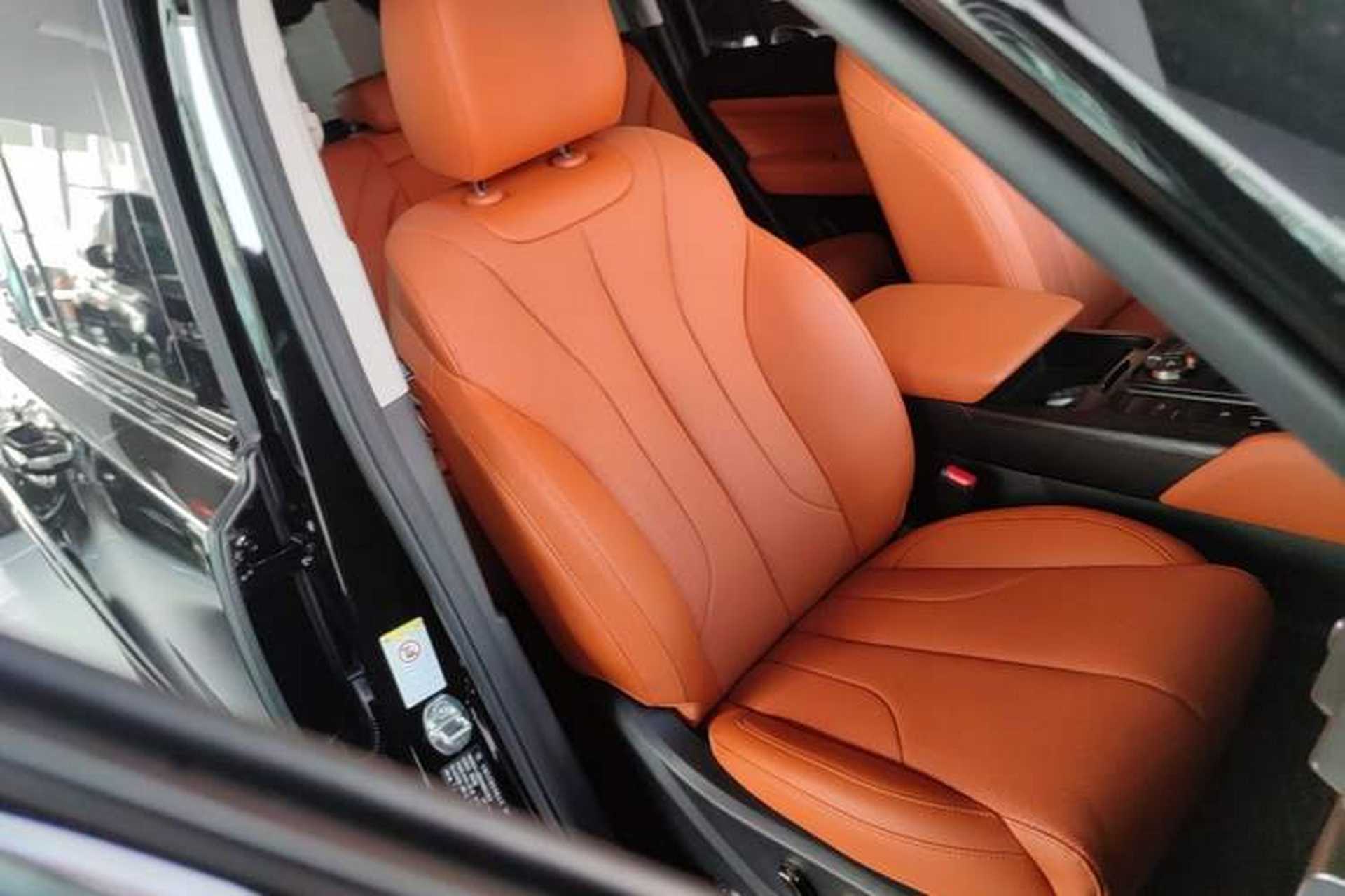 Used Haval H9 2024 2.0T Gasoline 4x4 Territory Edition Right Front Seat