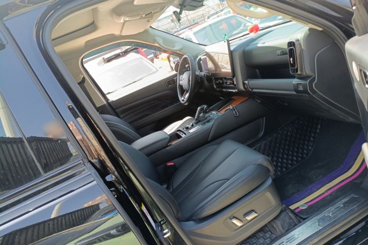 Used Haval H9 2024 2.0T Gasoline 4x4 Territory Edition Right Front Seat