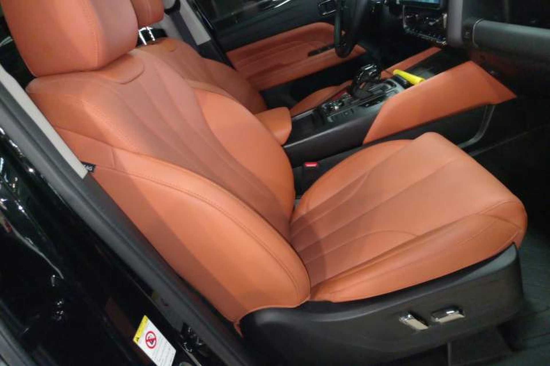 Used Haval H9 2024 2.4T Diesel 4x4 Territory Edition Right Front Seat