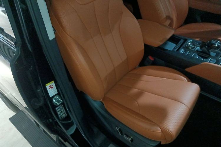 Used Haval H9 2024 2.0T Gasoline All-Wheel-Drive Extreme Edition Right Front Seat