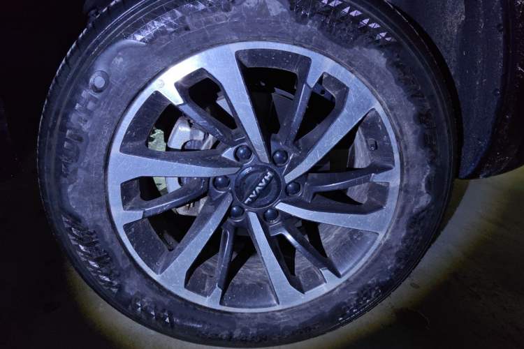 Used Haval H9 2024 2.0T Gasoline All-Wheel-Drive Extreme Edition Right Front Wheel Hub
