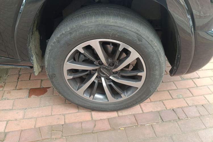 Used Haval H9 2024 2.0T Gasoline All-Wheel-Drive Extreme Edition Right Front Wheel Hub