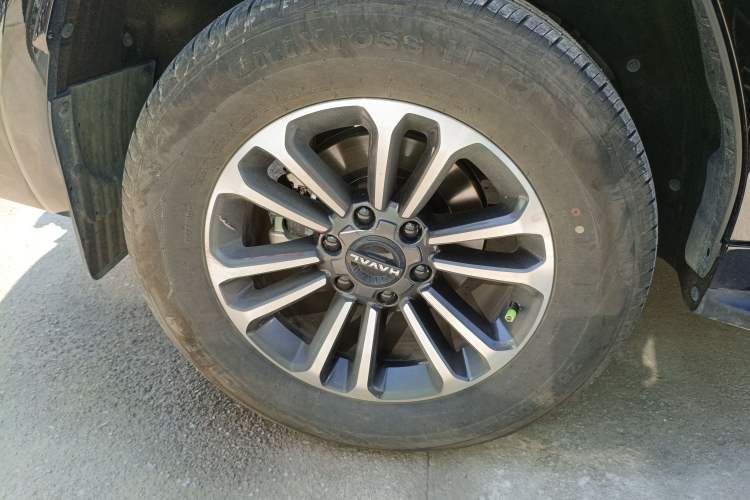 Used Haval H9 2024 2.0T Gasoline 4x4 Territory Edition Right Rear Wheel Hub