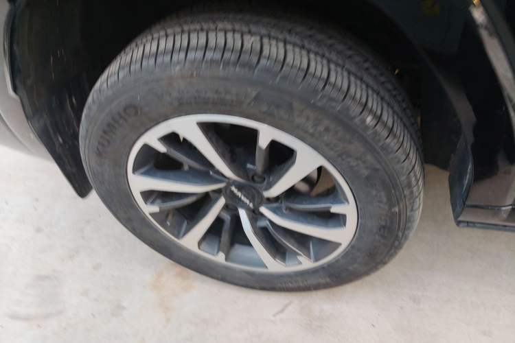 Used Haval H9 2024 2.4T Diesel 4x4 Extreme Edition Right Rear Wheel Hub