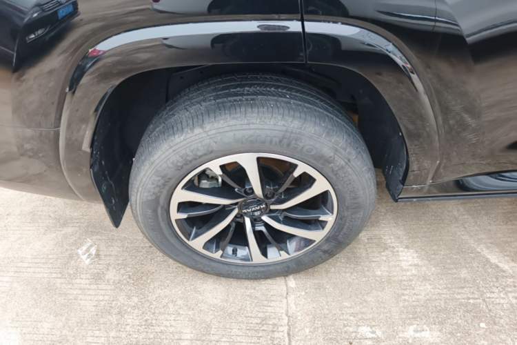 Used Haval H9 2024 2.0T Gasoline All-Wheel-Drive Extreme Edition Right Rear Wheel Hub