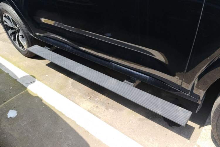 Used Haval H9 2024 2.4T Diesel 4x4 Extreme Edition Right Side Sill