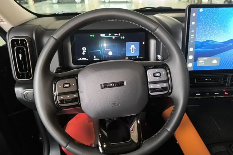 Used Haval H9 2024 2.0T Gasoline All-Wheel-Drive Extreme Edition Steering Wheel