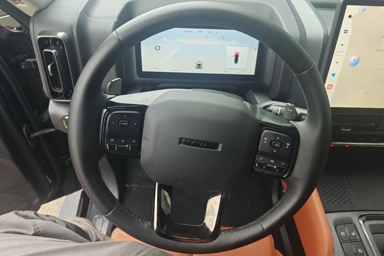 Used Haval H9 2024 2.0T Gasoline All-Wheel-Drive Extreme Edition Steering Wheel