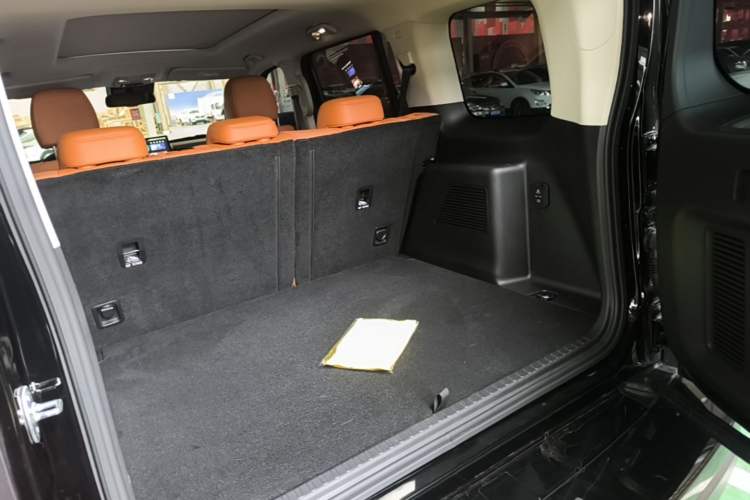 Used Haval H9 2024 2.0T Gasoline All-Wheel-Drive Extreme Edition Trunk