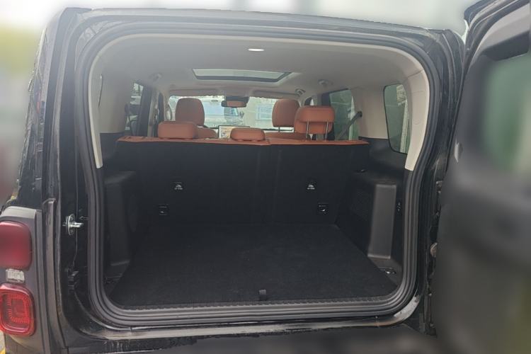 Used Haval H9 2024 2.0T Gasoline All-Wheel-Drive Extreme Edition Trunk