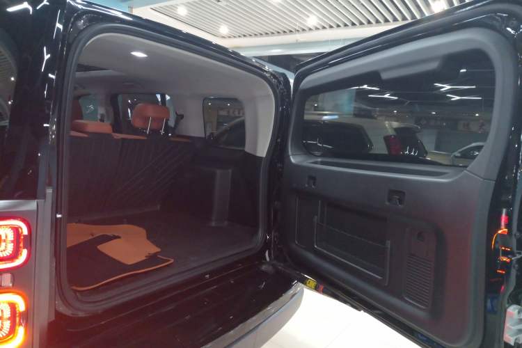 Used Haval H9 2024 2.4T Diesel 4x4 Territory Edition Trunk